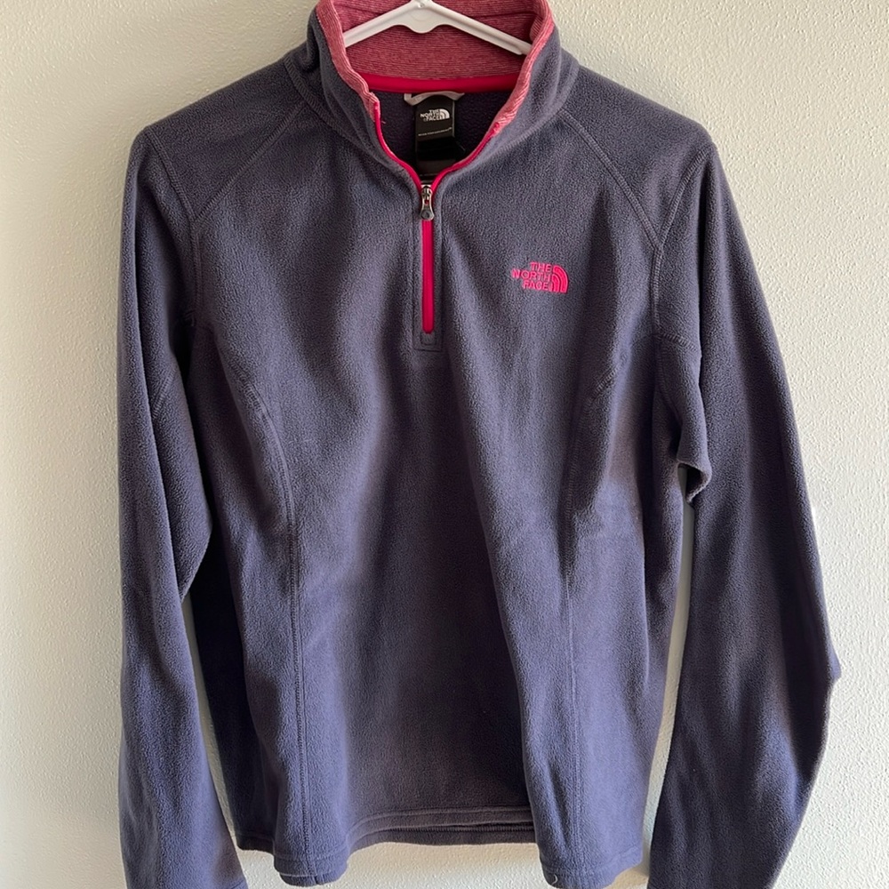 North Face, women’s lightweight fleece, size medium